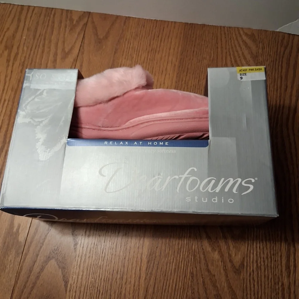 Women's Dearfoams Slippers, Pink, NWT - Picture 5 of 5